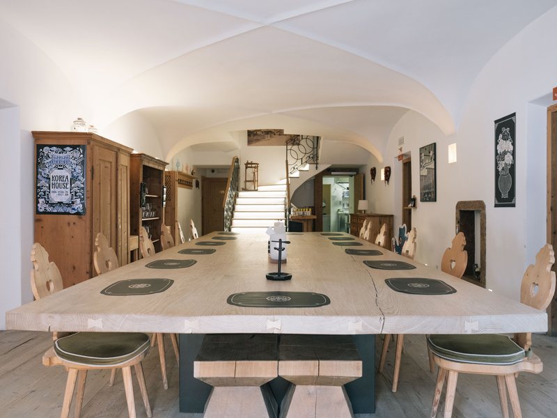 Salon diplomatique, Korea House Cortina d'Ampezzo — Keystone Lab