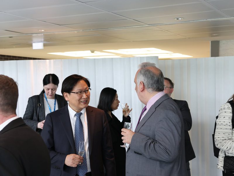 Invit&eacute;s en conversation, OCDE Paris — Keystone Lab